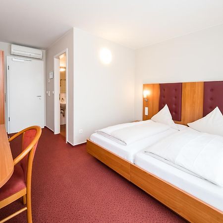 Hotel Restaurant Vater Rhein Вьорт ам Рейн Екстериор снимка