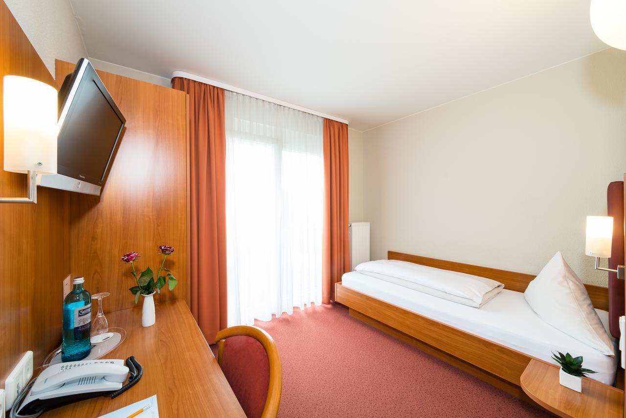Hotel Restaurant Vater Rhein Вьорт ам Рейн Екстериор снимка