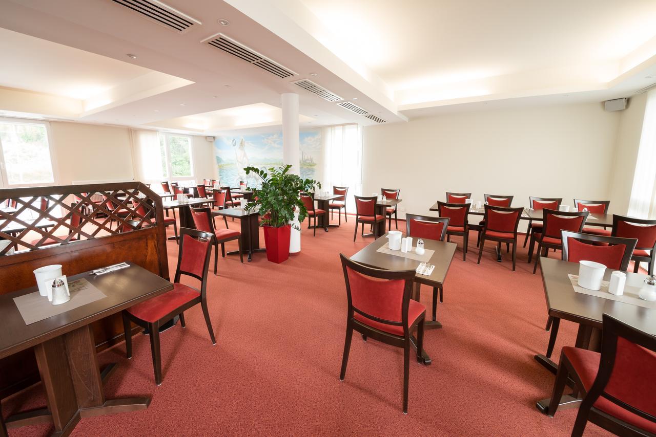 Hotel Restaurant Vater Rhein Вьорт ам Рейн Екстериор снимка